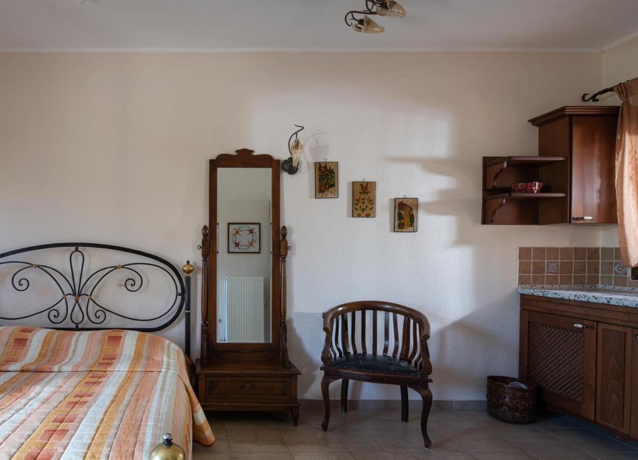 Parthenón Chorostasi Guest House מראה חיצוני תמונה