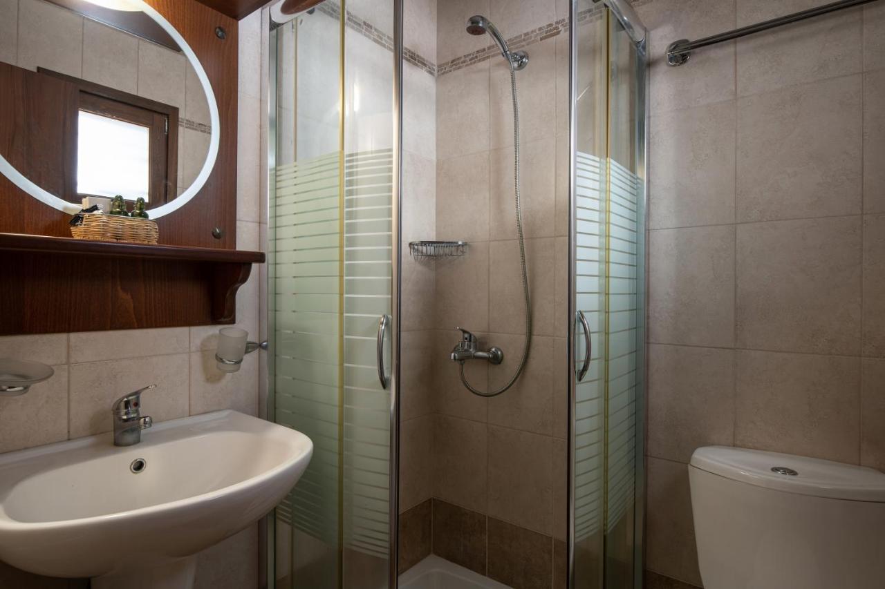 Parthenón Chorostasi Guest House מראה חיצוני תמונה